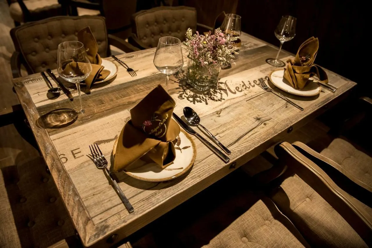 הו צ'י מין סיטי Nesta Hotel Saigon